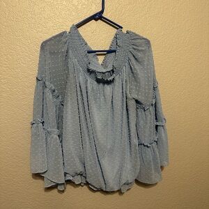 Women's Light Blue on/off Shoulder Flowy Top